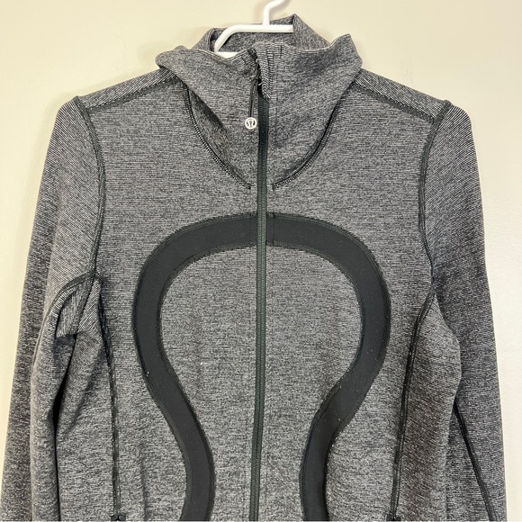 Lululemon In Stride Jacket Black / Wee Stripe Black Heathered Black women 8 - Picture 7 of 15